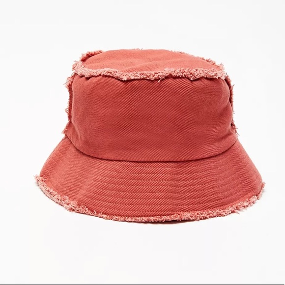 Uo Frayeddistressed Bucket Hat 